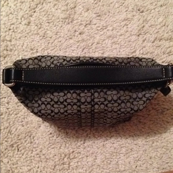 Authentic Coach Signature bag! - Picture 2 of 3